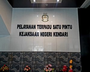 Pemkot Kendari Diminta Tegas, Anselmus : Tutup  atau Legalkan Tempat Usaha tak Kantongi  Izin