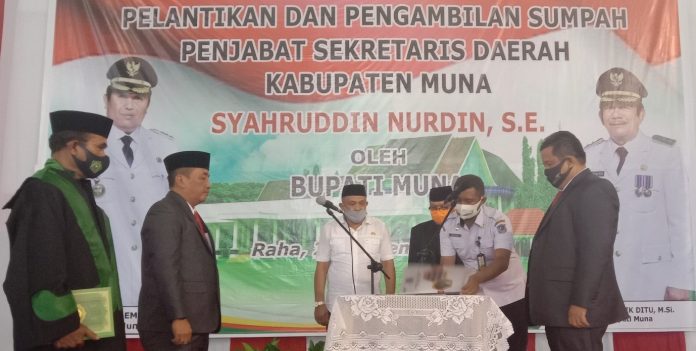 Lantik PJ Sekda Muna, Rusman Nilai Syahruddin Nurdin Tegas dan Disiplin