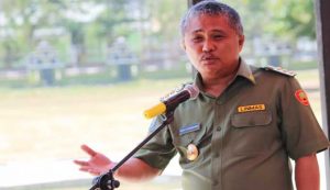 Bupati Konawe Siapkan Tanah, Rumah  dan Lima Ekor Sapi untuk Apriani Rahayu