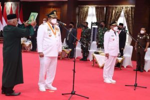 Gubernur Ali Mazi Lantik Bupati Muna dan Wakil Bupati Periode 2021-2026, Pelantikan Dimaknai Awal Merealisasikan Janji-Janji Politik