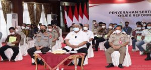 Presiden Bagikan 10.475  Sertifikat  Tanah ke Warga Sultra