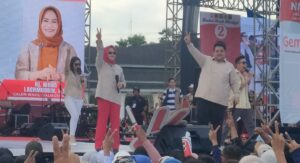Pasangan Yudhi-Nirna Gaungkan ‘Kendari Meambo’ di Kampanye Akbar