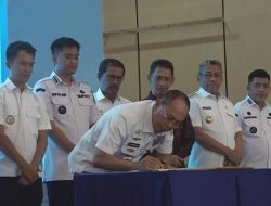 Pemkot Kendari dan Pemprov Sultra Tandatangani Pakta Integritas Komitmen Bersama Dukungan Informasi dan Pencegahan Aparatur Sipil Negara Dalam Perbuatan Tindak Pidana Lingkup Pemprov Sultra