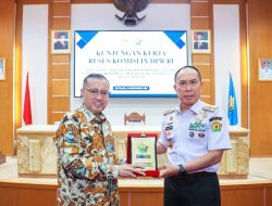 DPR RI Apresiasi Kinerja Pemprov Sultra di Sektor Kesehatan, Gubernur Andi Sumangerukka : Peningkatan UHC Bagian dari Komitmen Pemprov Sultra dalam Mendukung Kualitas SDM dan Kesejahteraan Masyarakat